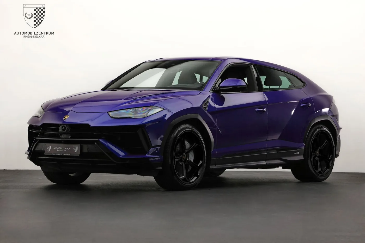 2023 Lamborghini Urus S proposée par un spécialiste de la supercar à Viernheim, Allemagne, photo 3 sur 25