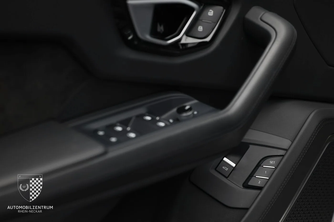 2023 Lamborghini Urus S proposée par un spécialiste de la supercar à Viernheim, Allemagne, photo 24 sur 25