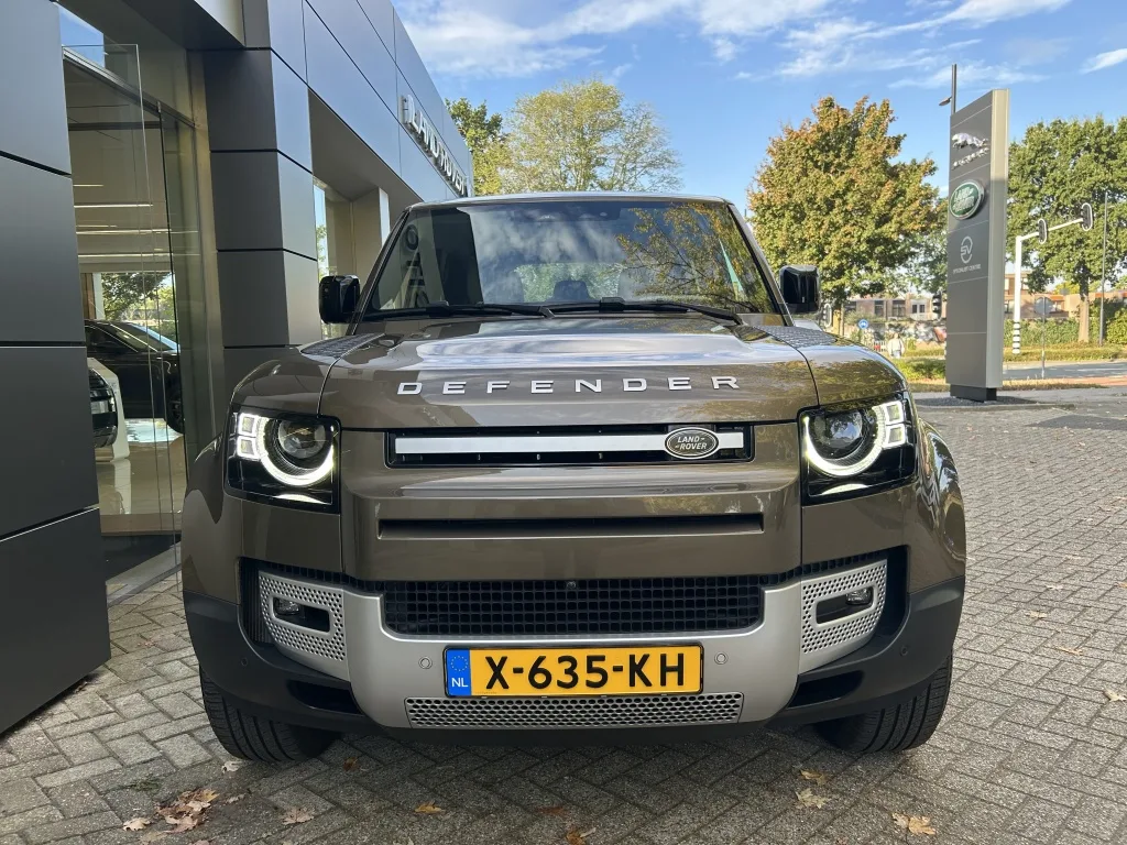 2023 Land Rover Defender 110 P400e SE, 30/30
