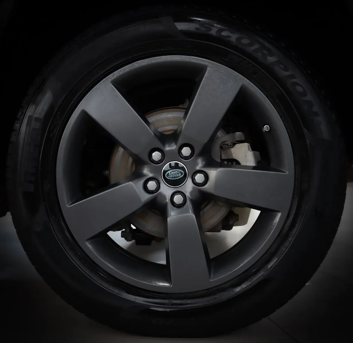 2023 Land Rover Defender 110 X-Dynamic SE, 13/30
