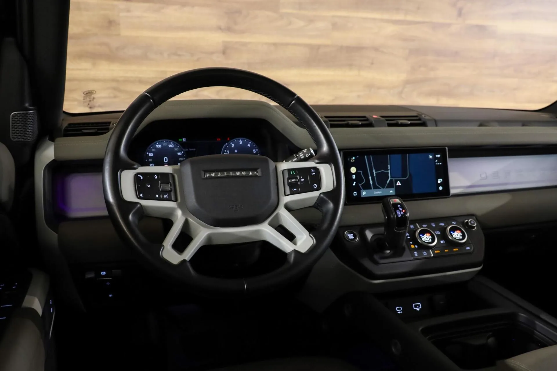 2023 Land Rover Defender 110 P400e XS Edition, 25/30