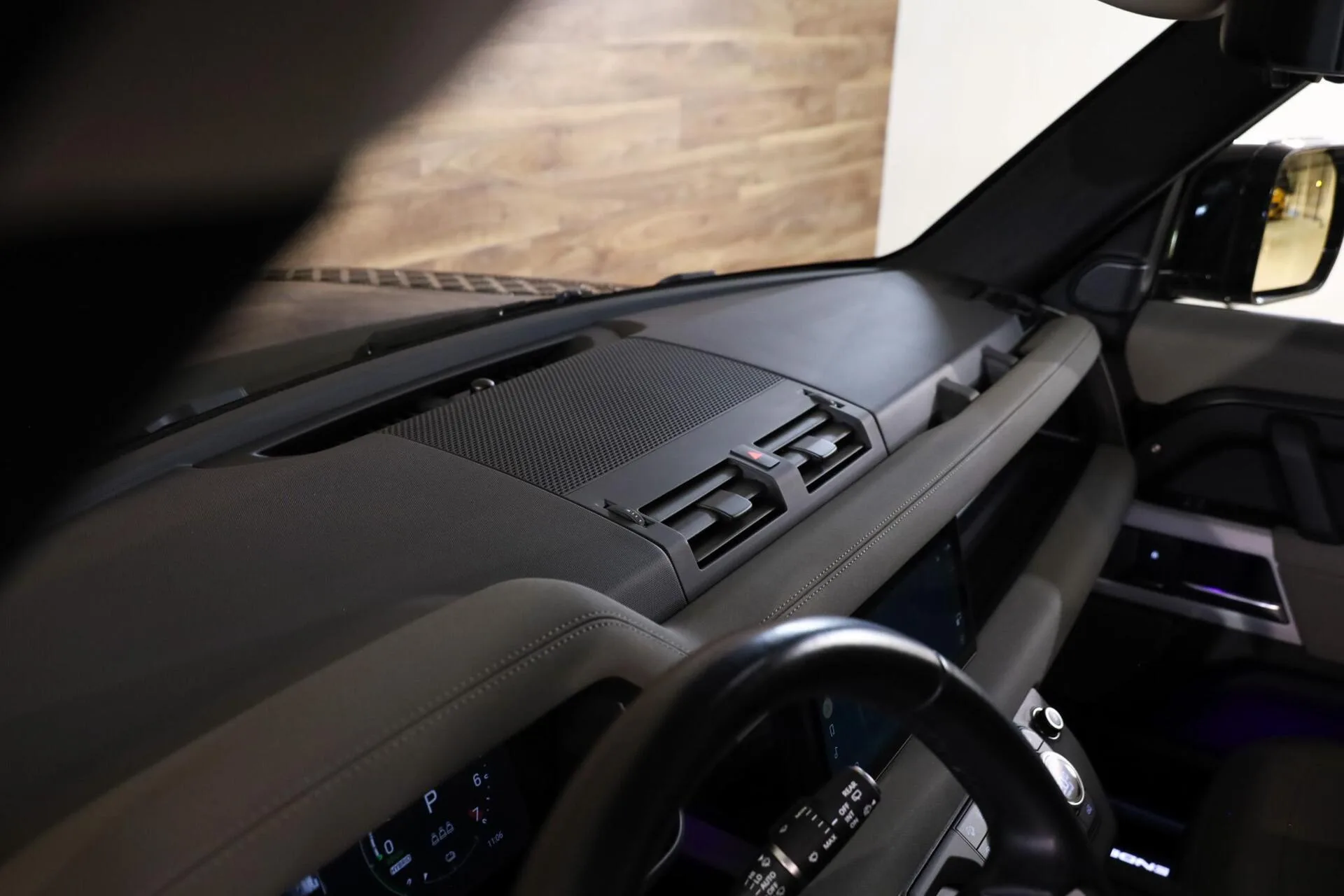 2023 Land Rover Defender 110 P400e XS Edition, 30/30