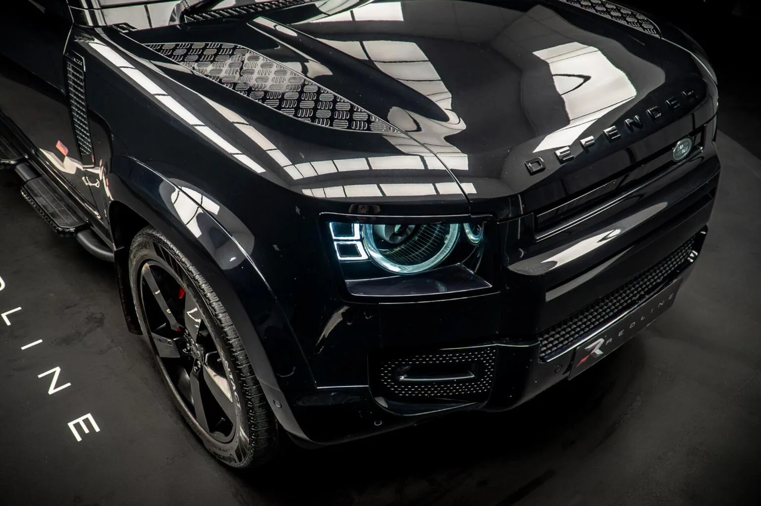 2023 Land Rover Defender 110 P400 X, 10/30