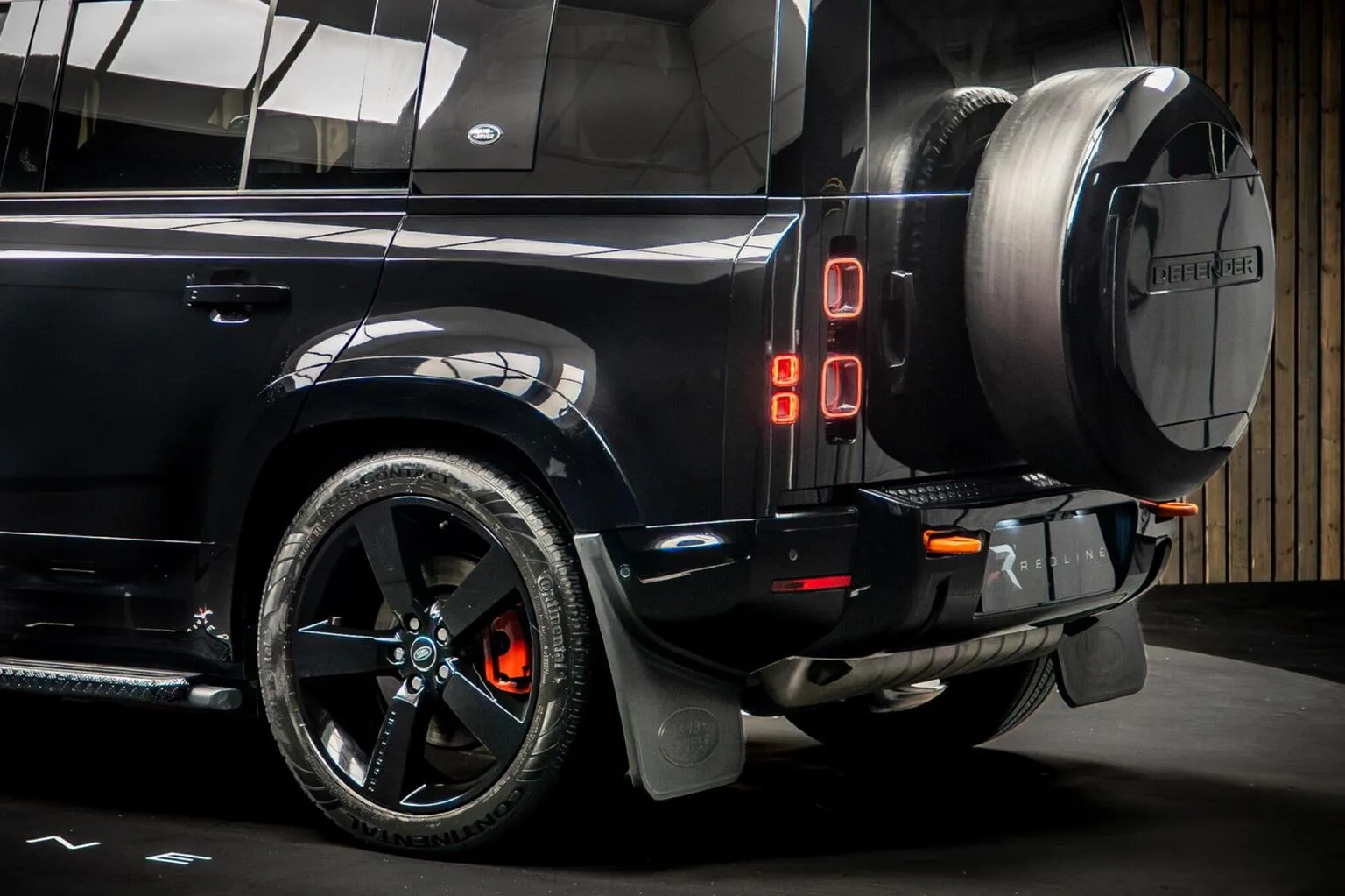 2023 Land Rover Defender 110 P400 X, 16/30