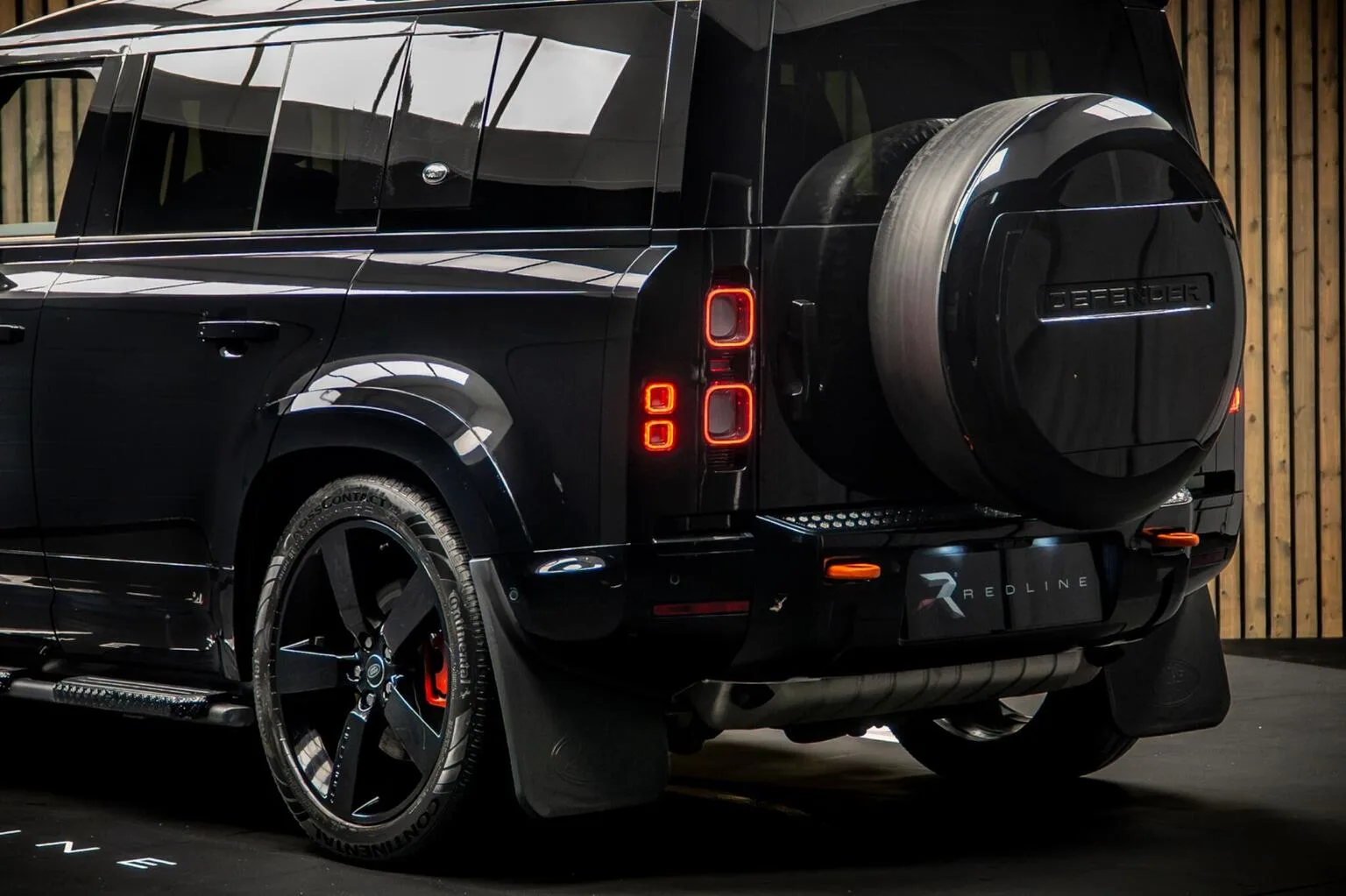 2023 Land Rover Defender 110 P400 X, 19/30