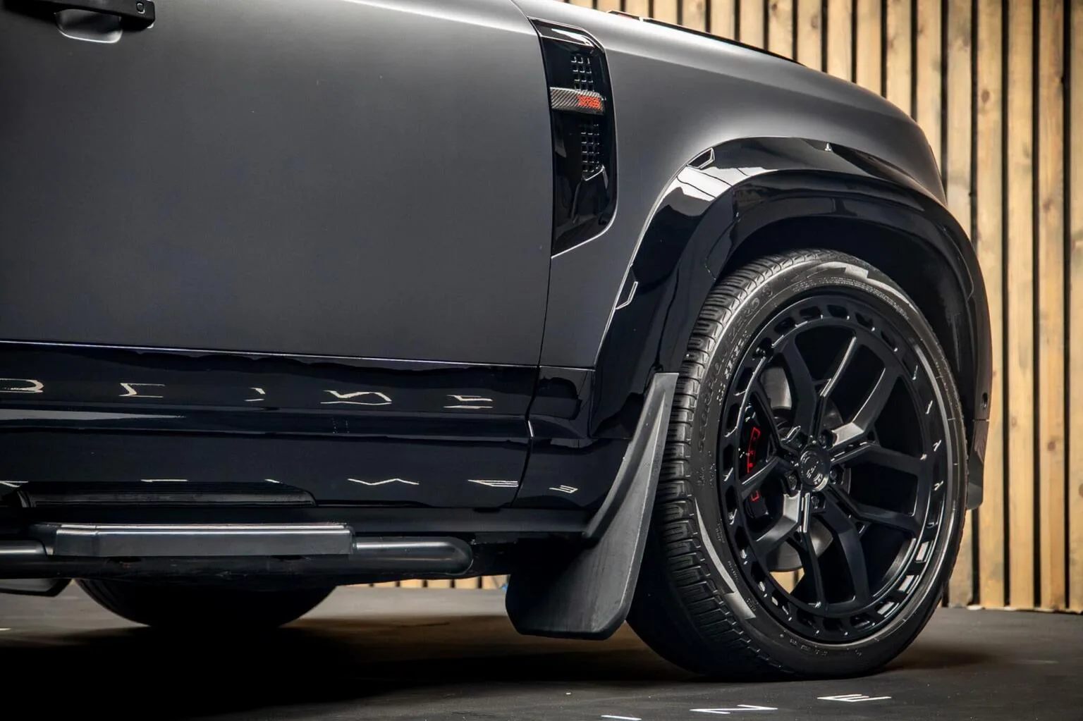 2023 Land Rover Defender 110 V8 Carpathian Edition Urban XRS, 13/30