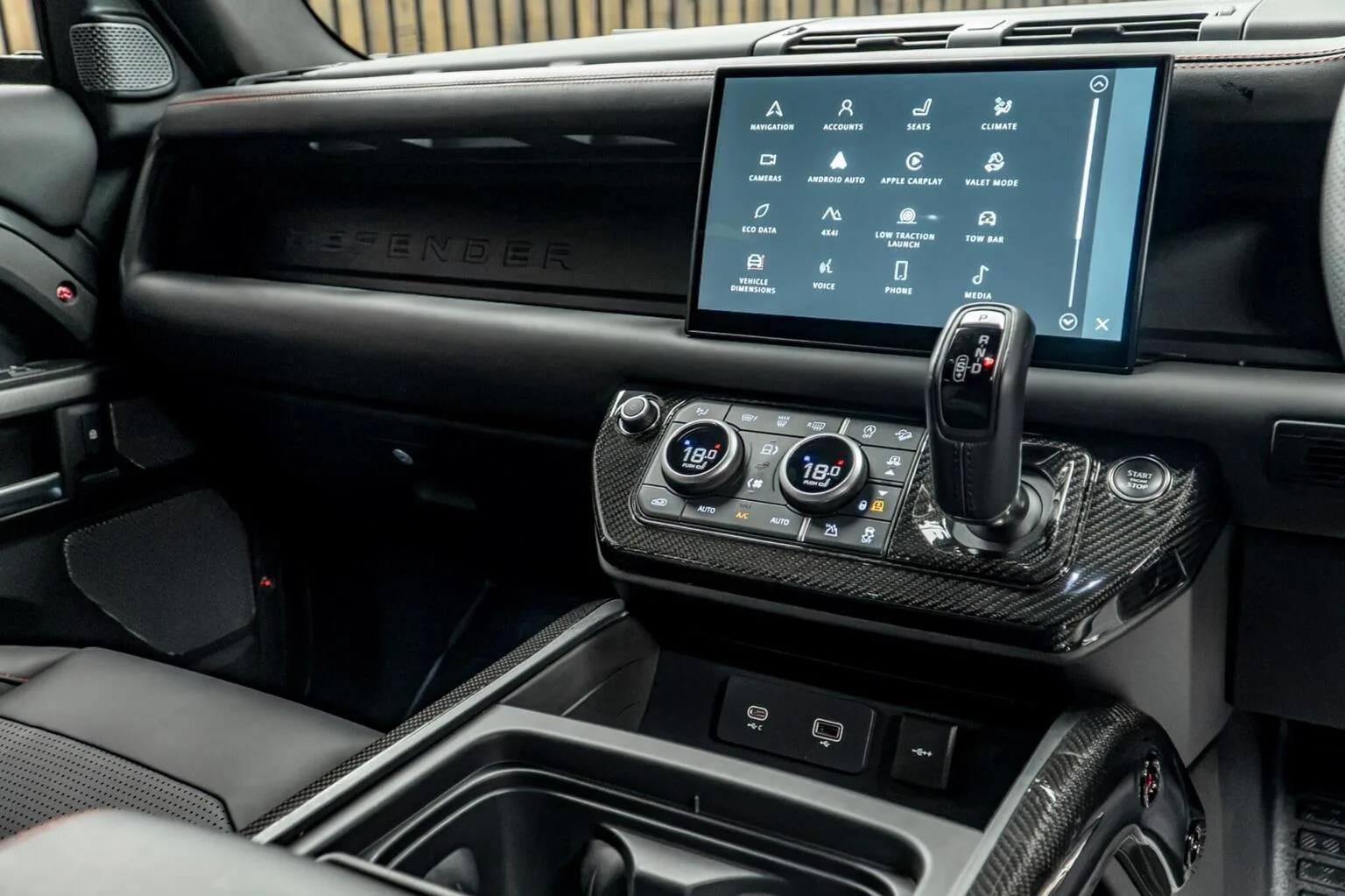 2023 Land Rover Defender 110 V8 Carpathian Edition Urban XRS, 24/30