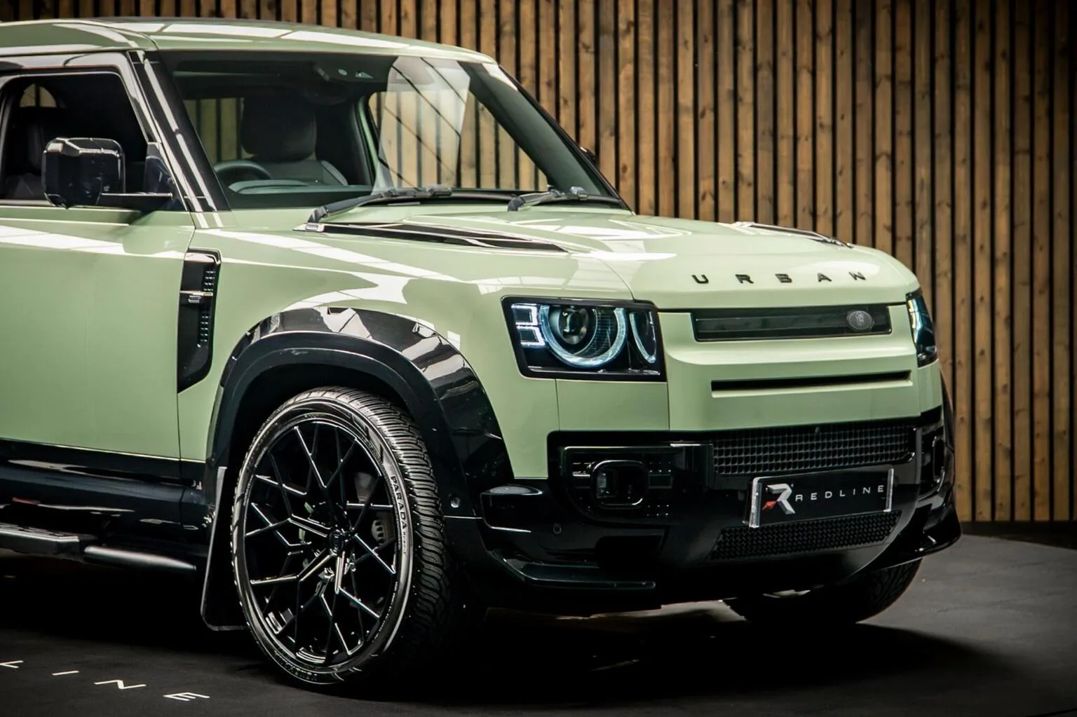 2023 Land Rover Defender 90 D300 75th Limited Edition, 11/30