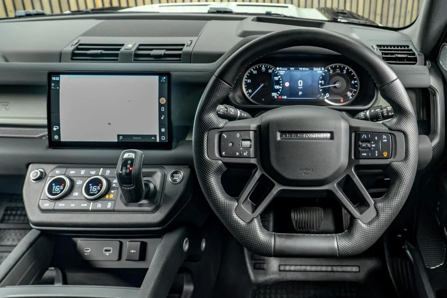 2023 Land Rover Defender 90 D300 75th Limited Edition, 24/30
