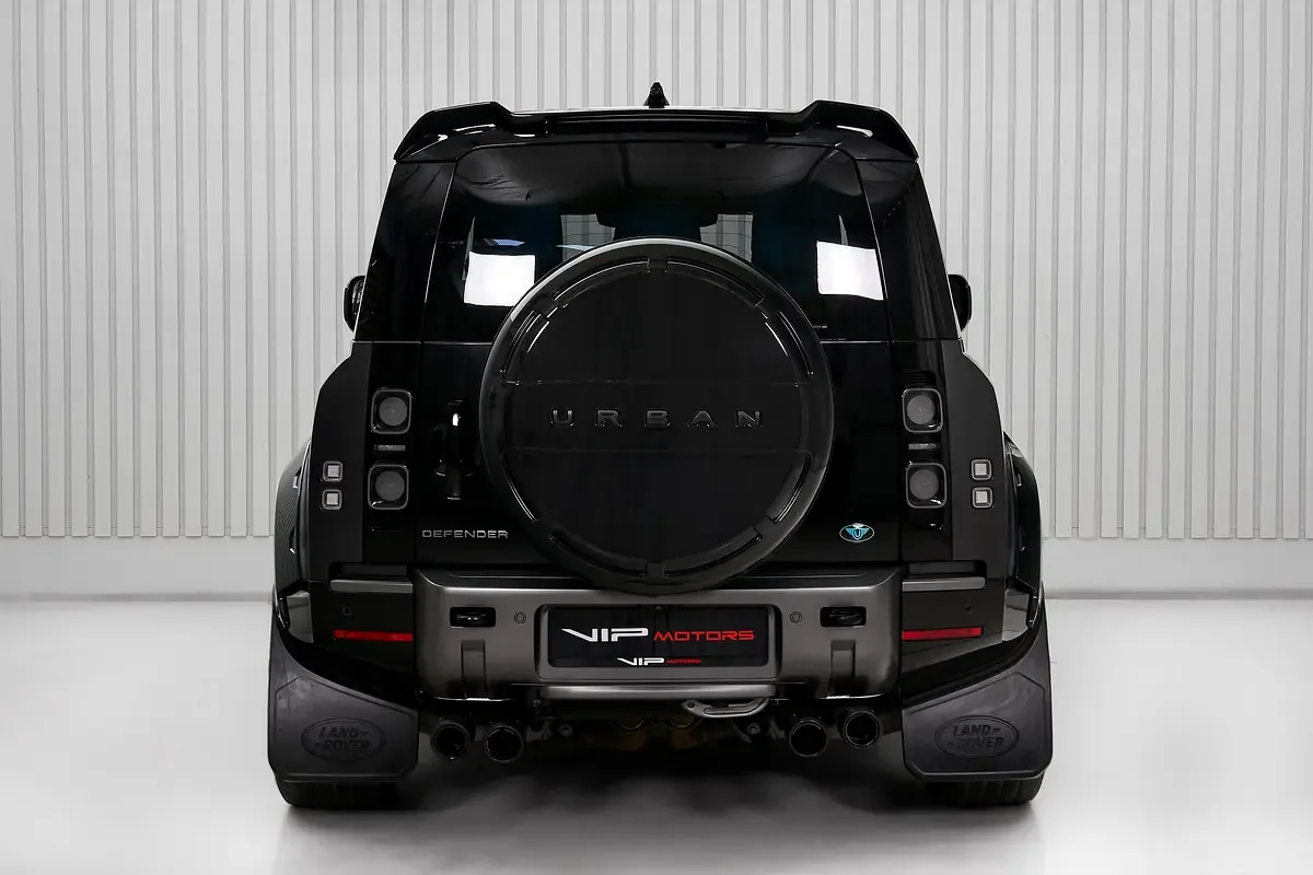 2023 Land Rover Defender 90 V8, 5/14