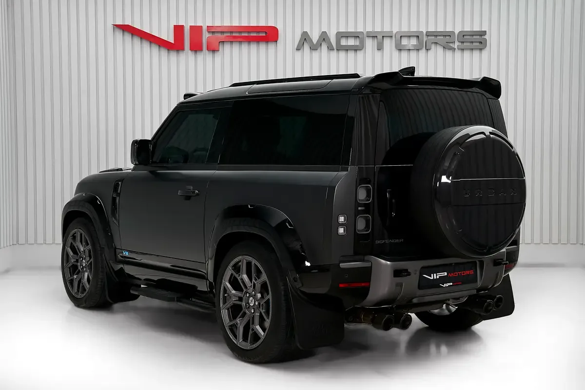 2023 Land Rover Defender 90 V8, 6/14