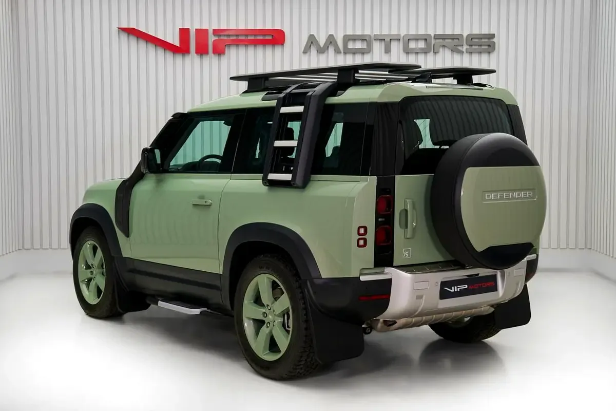 2023 Land Rover Defender 90 P400 75th Limited Edition, 6/12