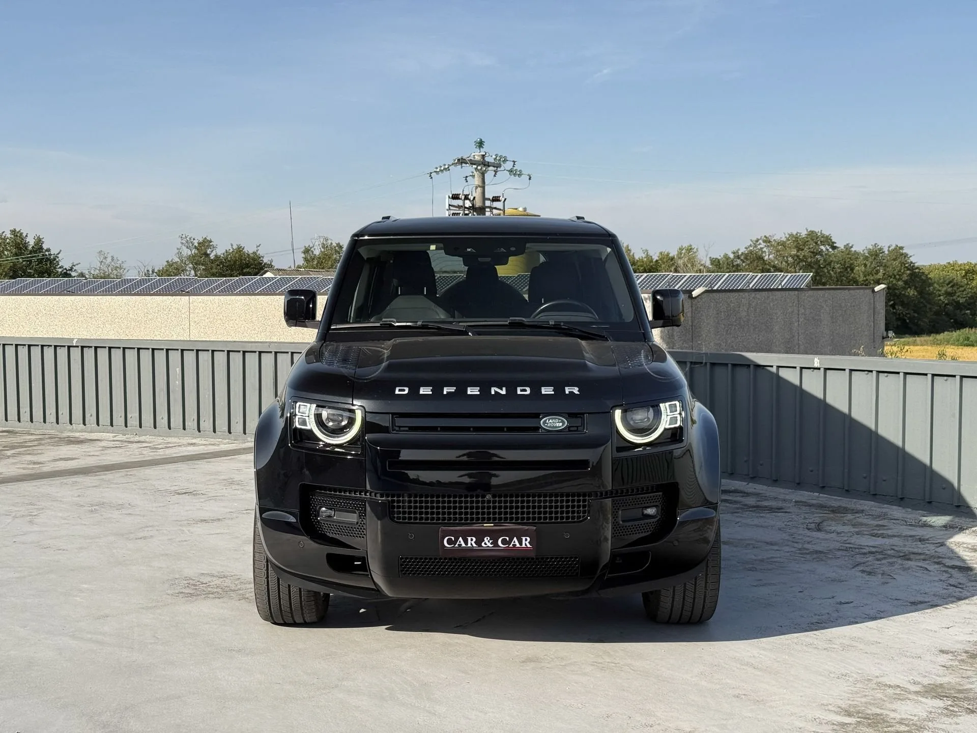 2023 Land Rover Defender, 3/13