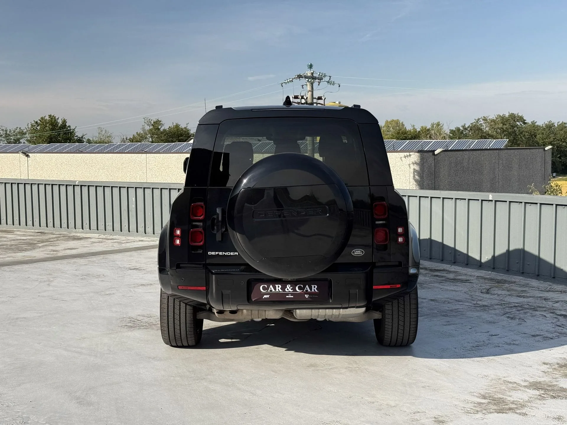 2023 Land Rover Defender, 4/13