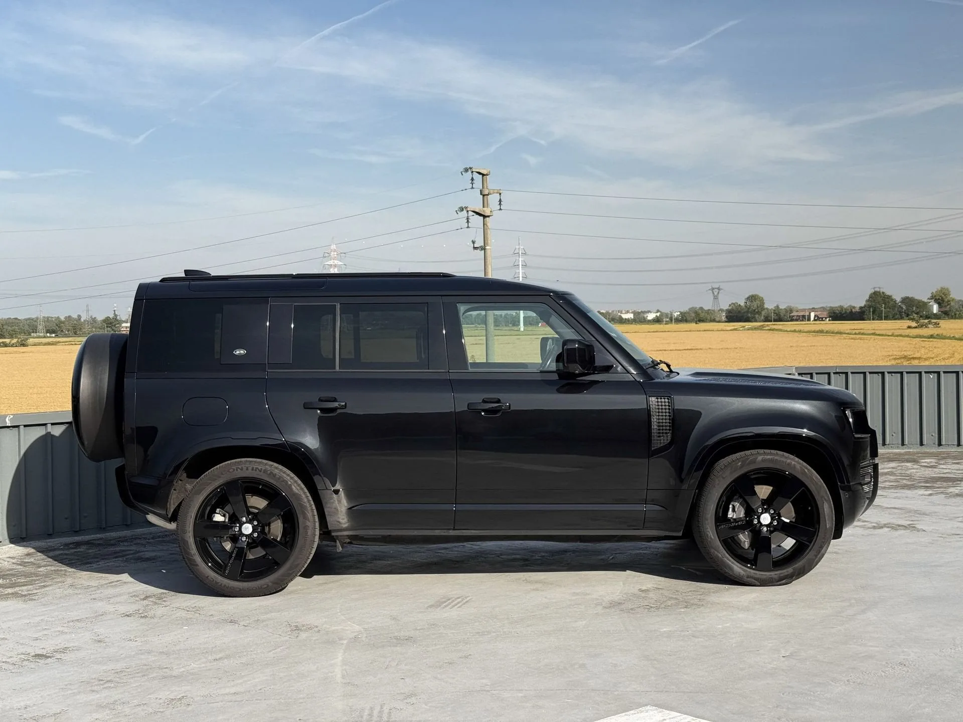 2023 Land Rover Defender, 5/13