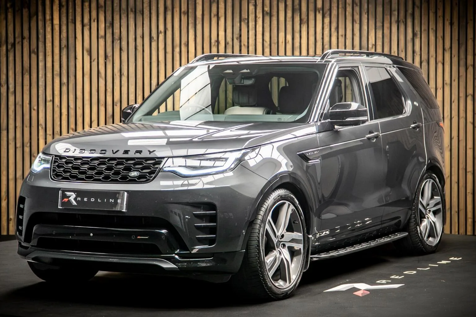 2023 Land Rover Discovery D300 Dynamic HSE angeboten von einem Fachhändler in Knaresborough, Vereinigtes Königreich, Hauptfoto