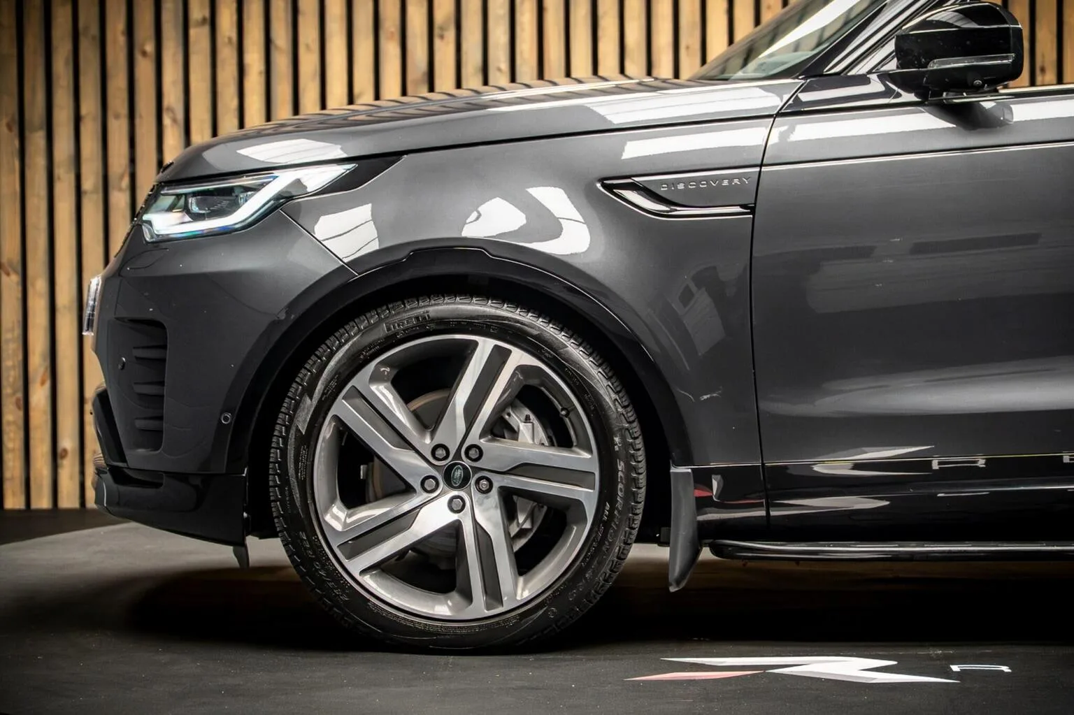 2023 Land Rover Discovery D300 Dynamic HSE, 8/30