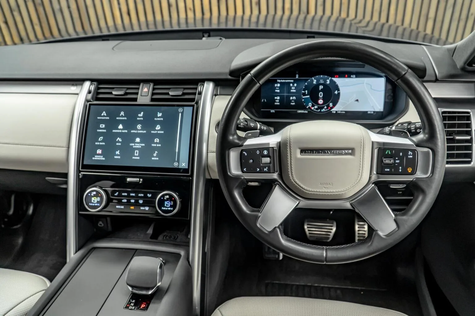 2023 Land Rover Discovery D300 Dynamic HSE, 25/30