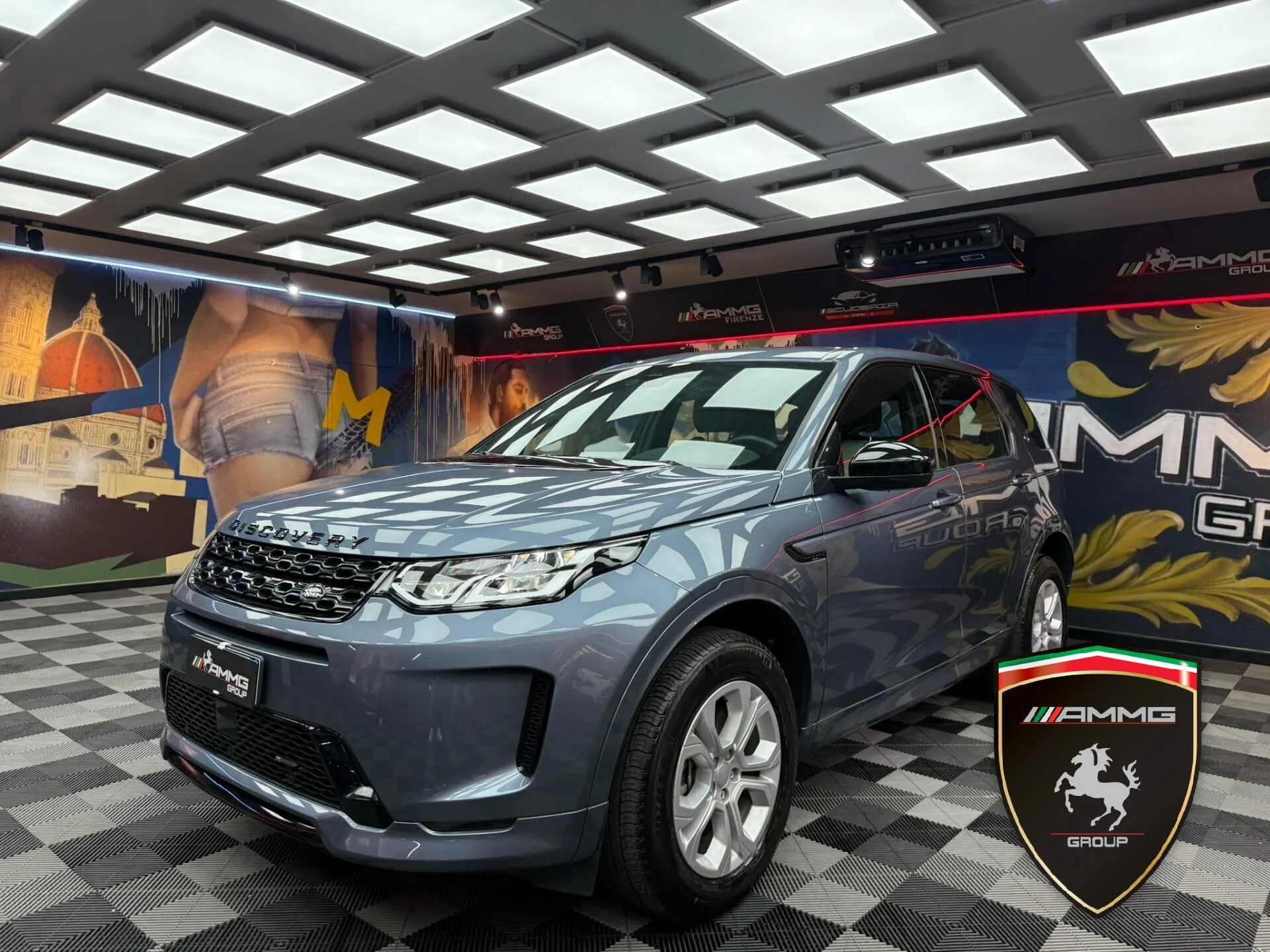 2023 Land Rover Discovery Sport R-Dynamic HSE offered by a specialist dealer in Calenzano, Italy, main photo