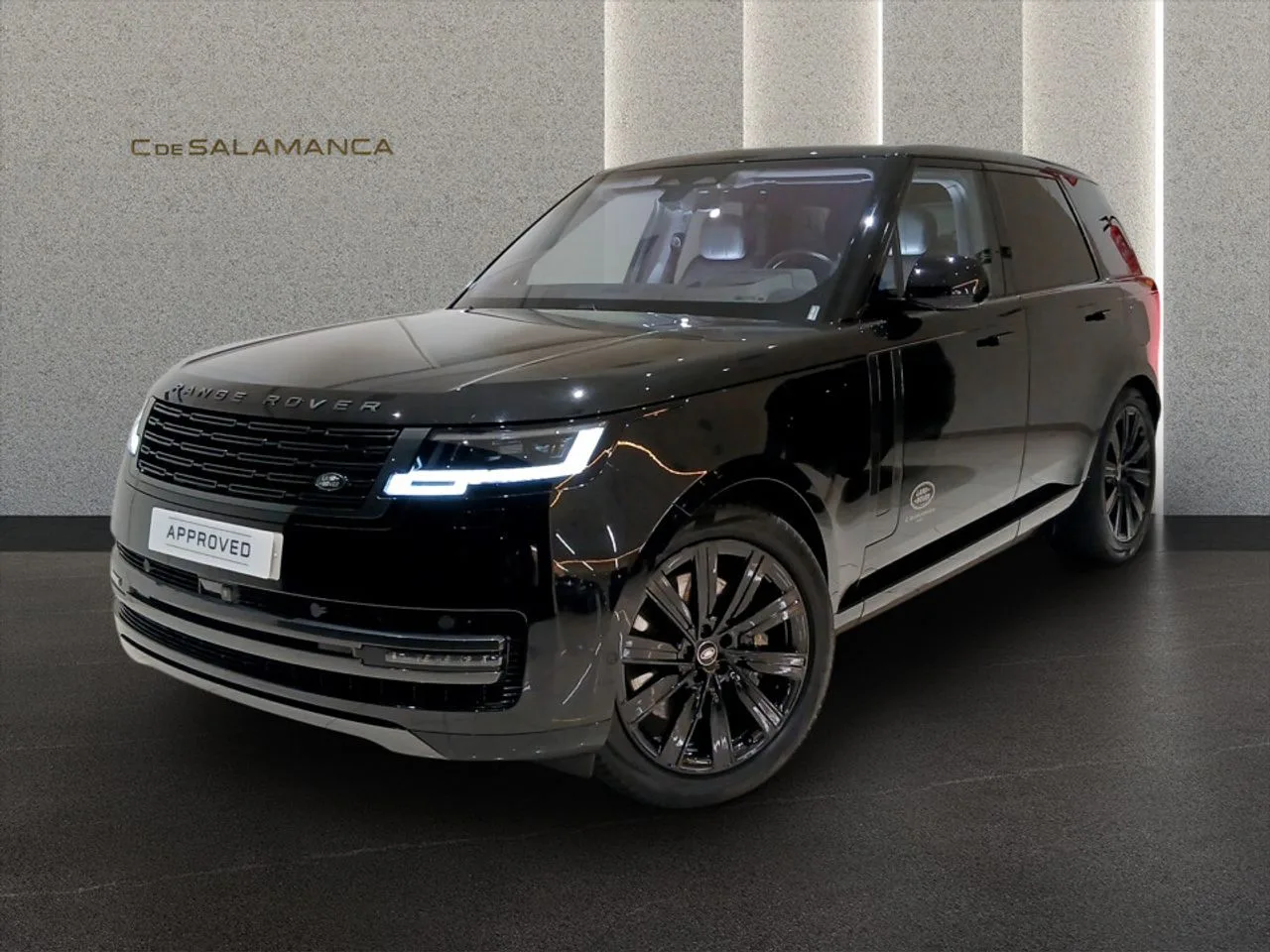2023 Land Rover Range Rover angeboten von einem Fachhändler in Madrid, Hauptfoto