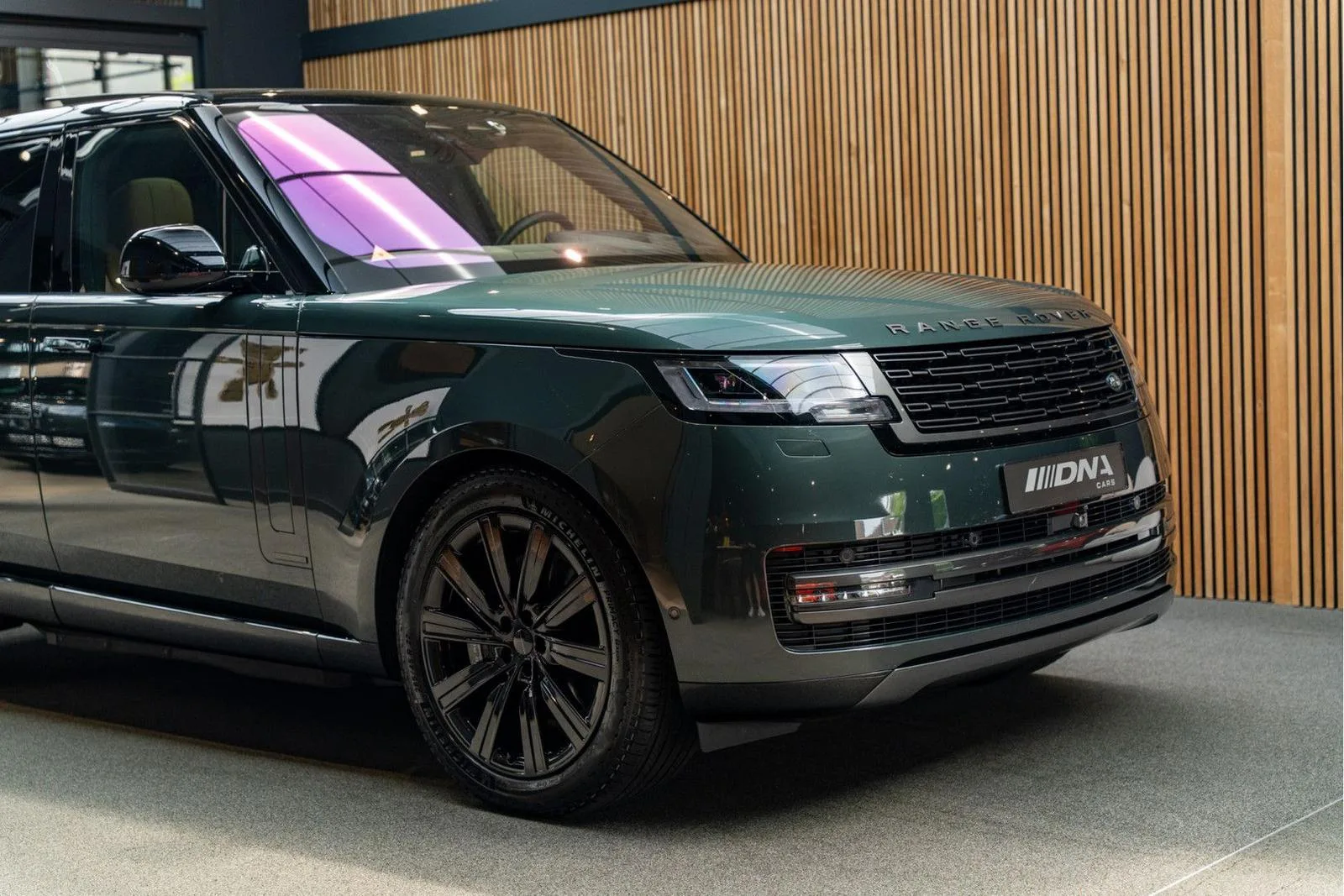2023 Land Rover Range Rover P510e Autobiography offered by a specialist dealer in Naarden, Netherlands, main photo