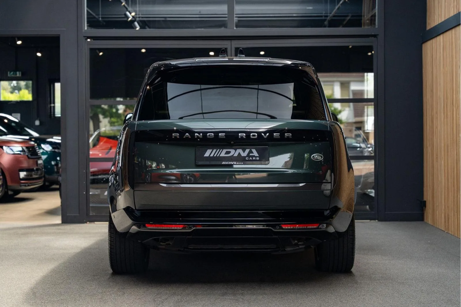 2023 Land Rover Range Rover P510e Autobiography, 4/30