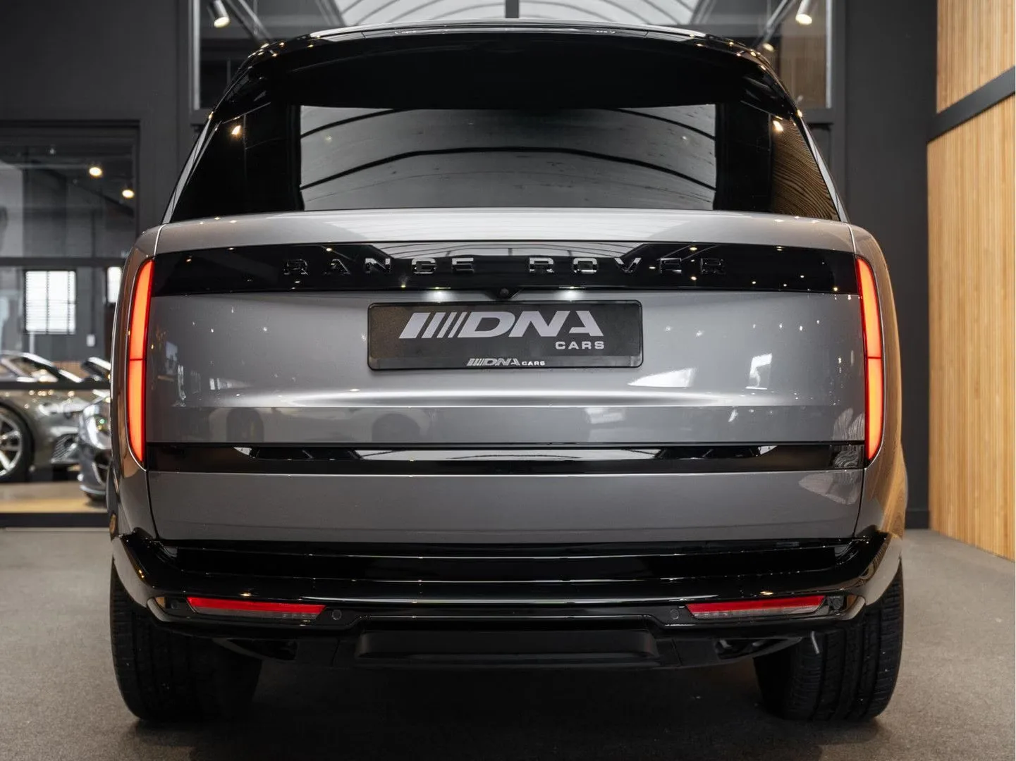 2023 Land Rover Range Rover P510e HSE, 4/30
