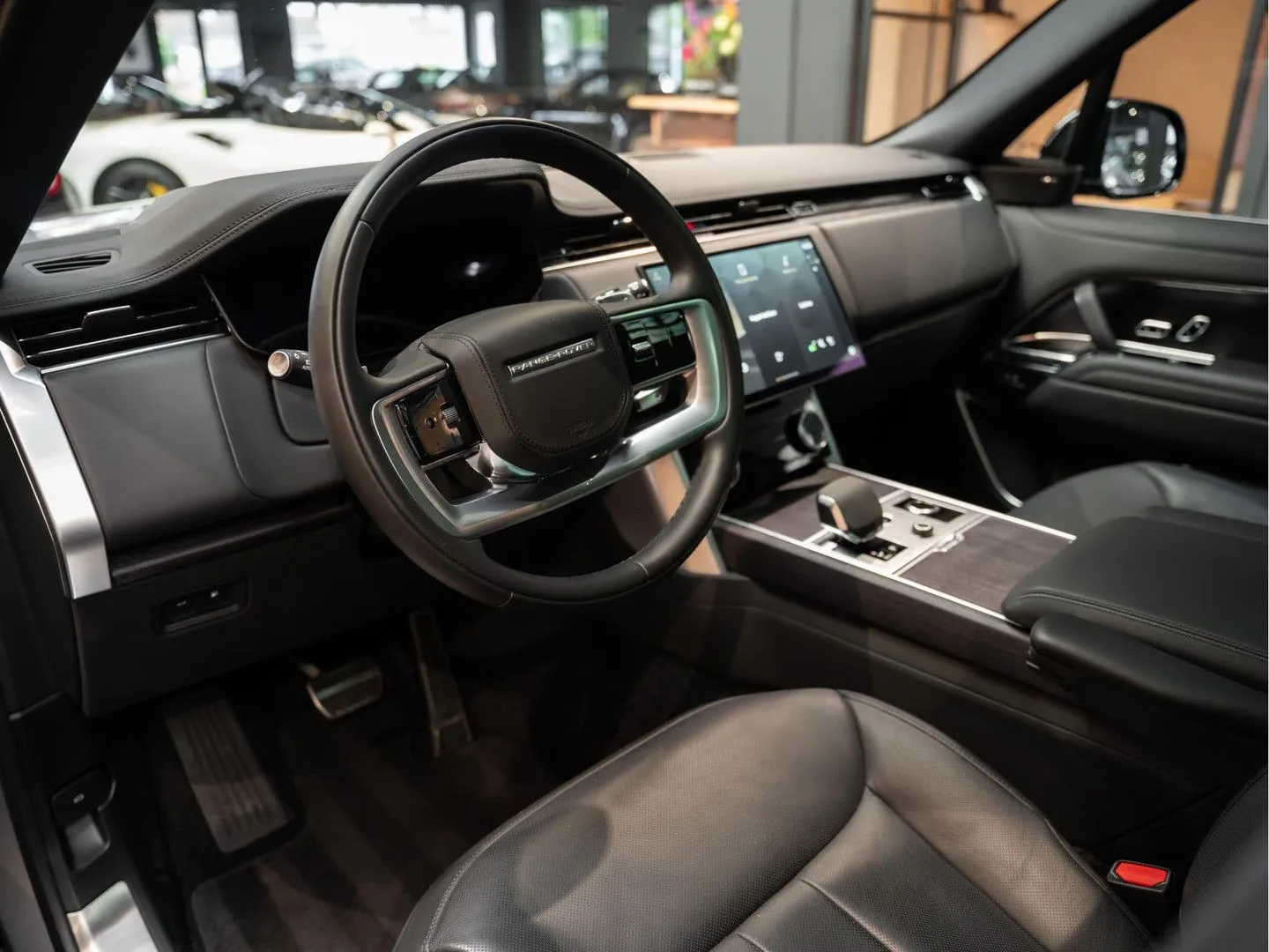 2023 Land Rover Range Rover P510e HSE, 7/30