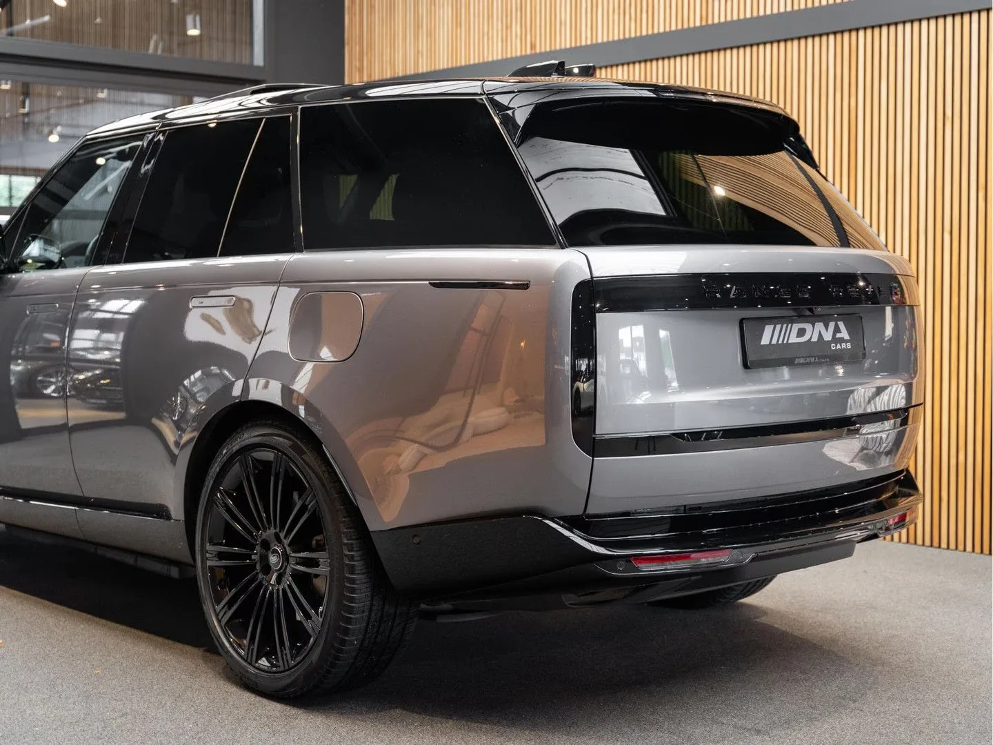 2023 Land Rover Range Rover P510e HSE, 14/30