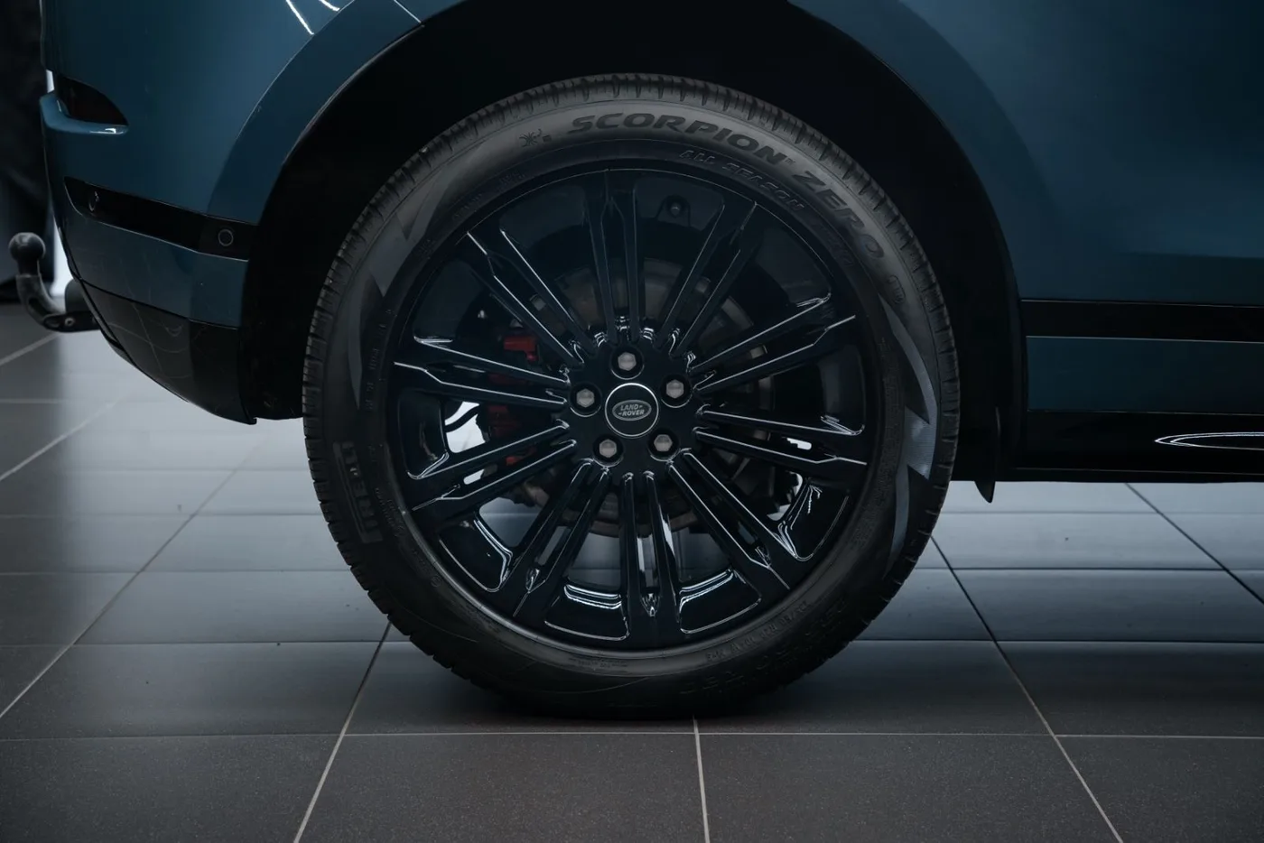 2023 Land Rover Range Rover Evoque Autobiography offered by a specialist dealer in Putzbrunn, Germany, photo 5 of 19