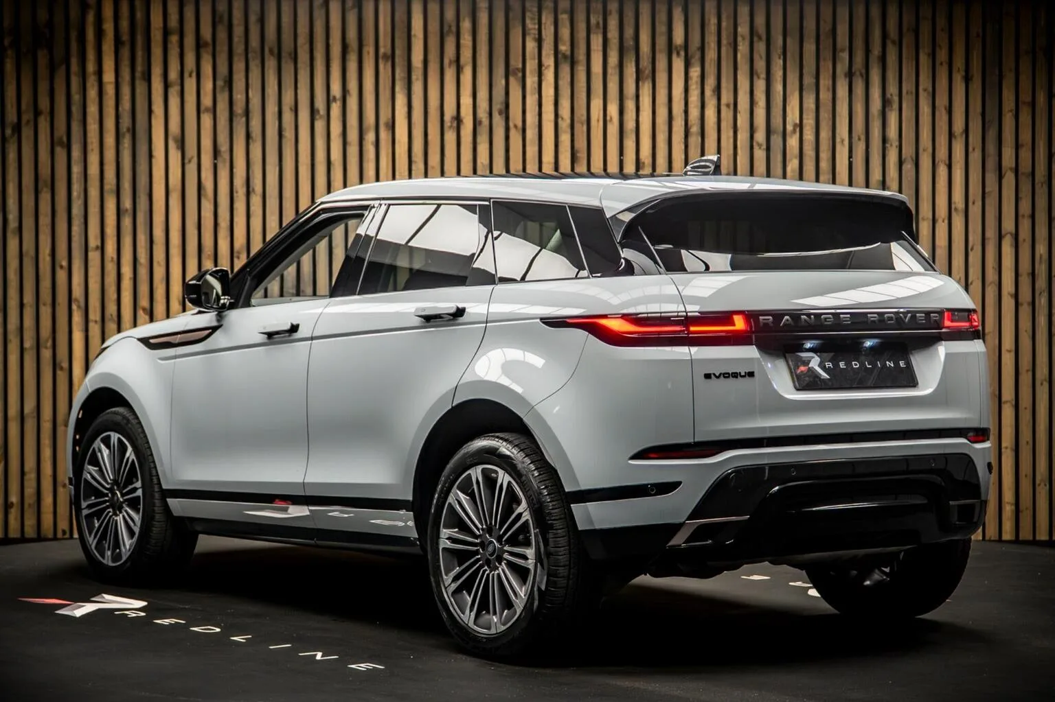 2023 Land Rover Range Rover Evoque D200 Dynamic HSE, 3/30