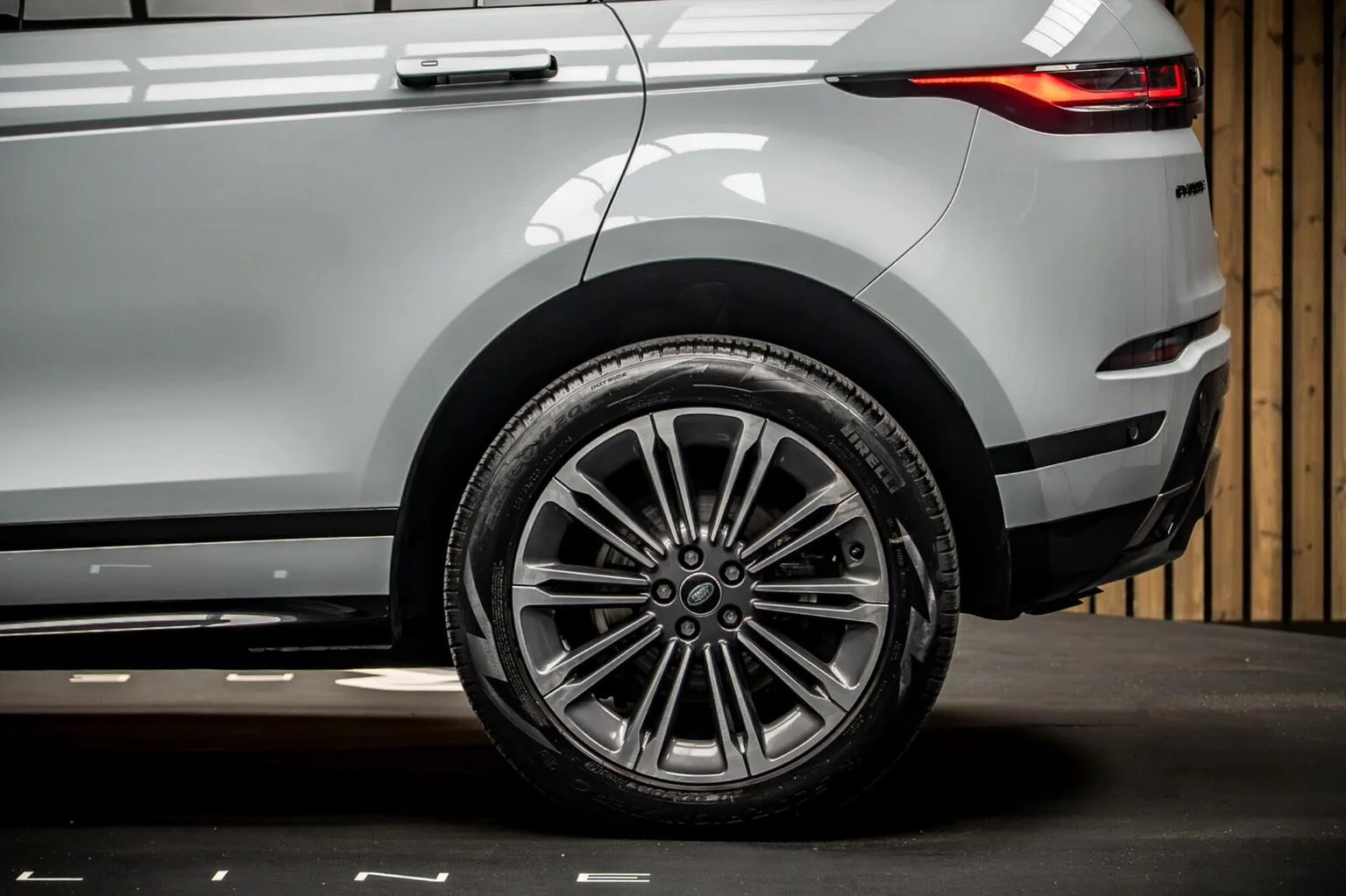 2023 Land Rover Range Rover Evoque D200 Dynamic HSE, 17/30