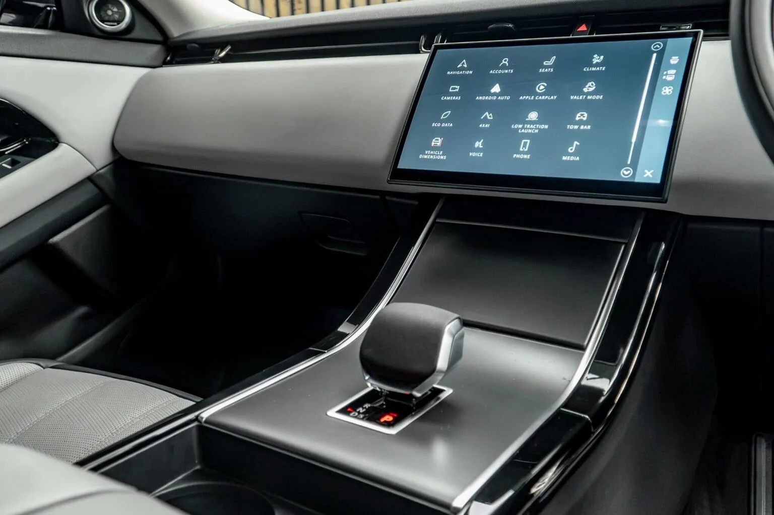2023 Land Rover Range Rover Evoque D200 Dynamic HSE, 24/30