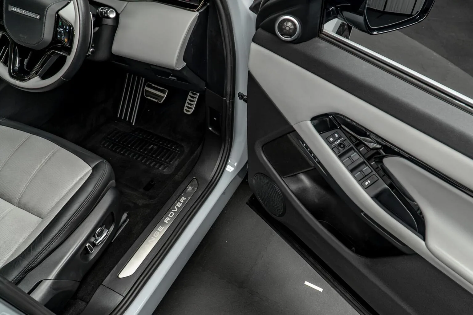 2023 Land Rover Range Rover Evoque D200 Dynamic HSE, 28/30