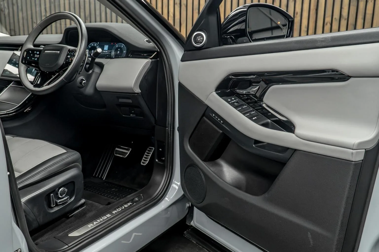 2023 Land Rover Range Rover Evoque D200 Dynamic HSE, 30/30