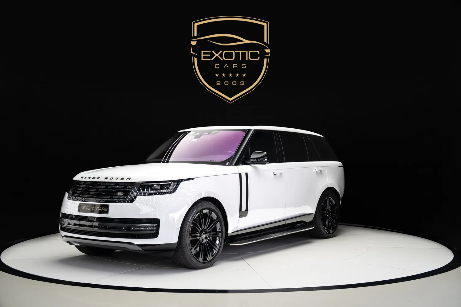 2023 Land Rover Range Rover Autobiography P530 LWB offered by a specialist dealer in Dubai, United Arab Emirates, main photo