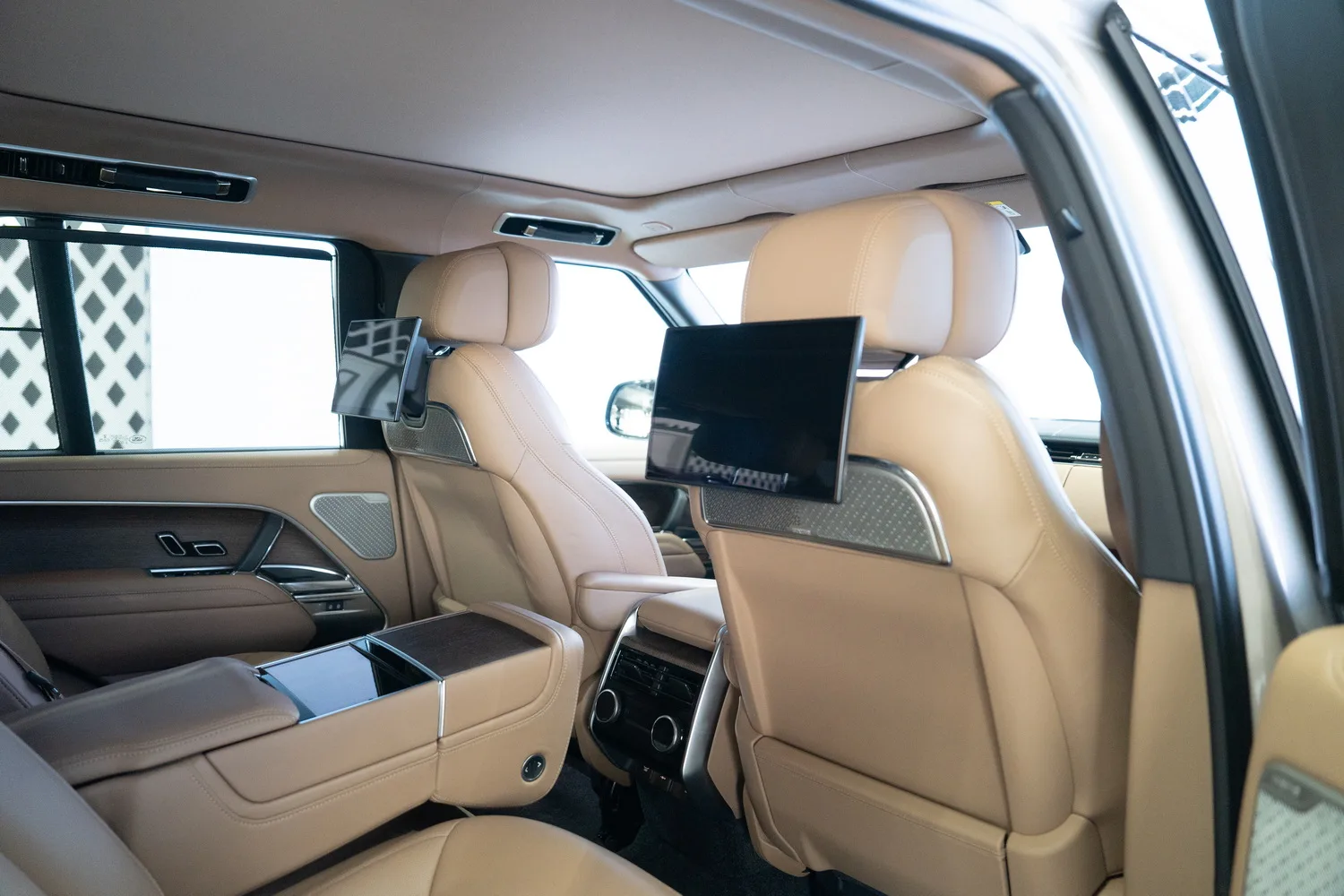 2023 Land Rover Range Rover Autobiography P530, 6/14