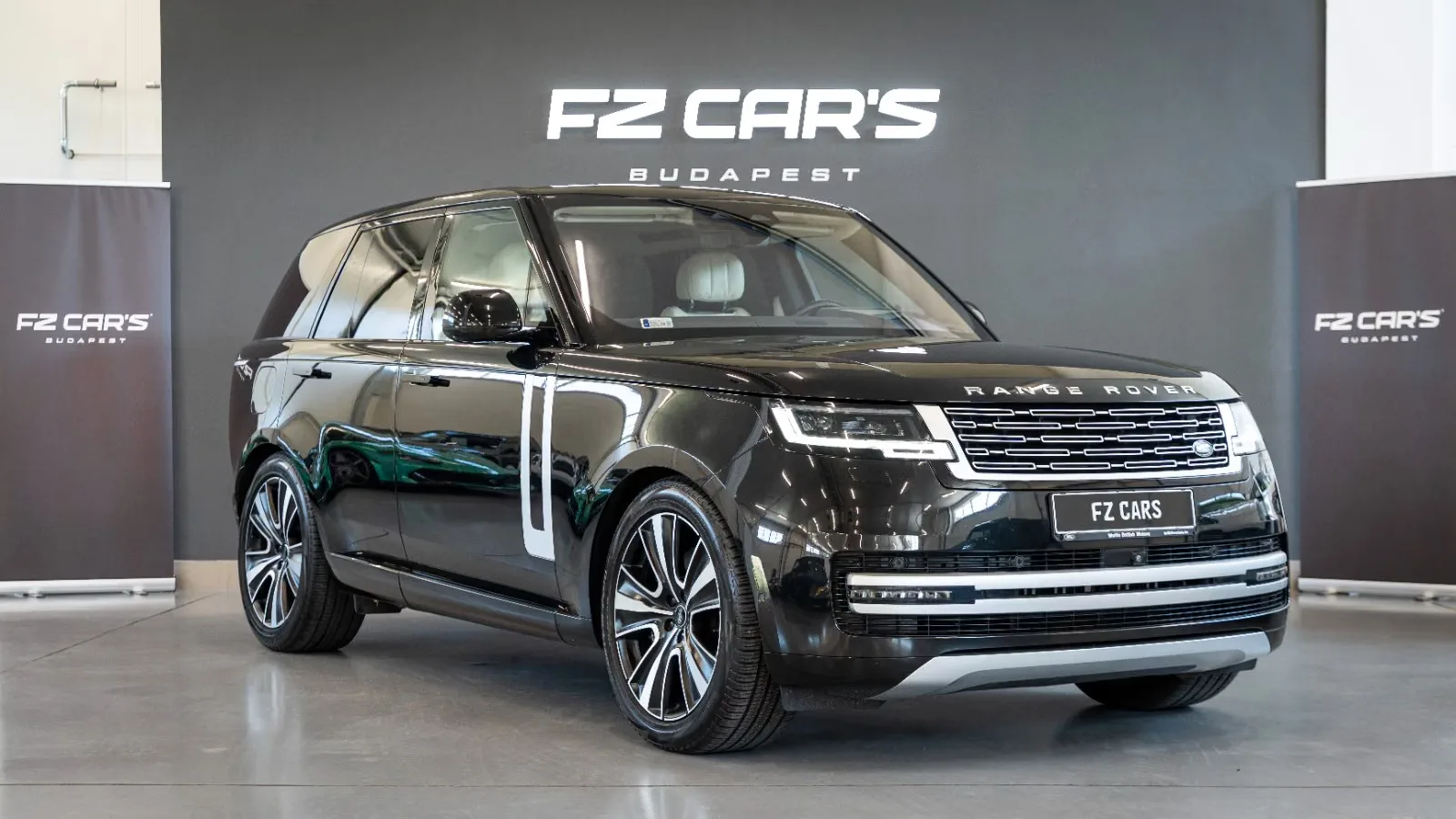 2023 Land Rover Range Rover First Edition, 2/13