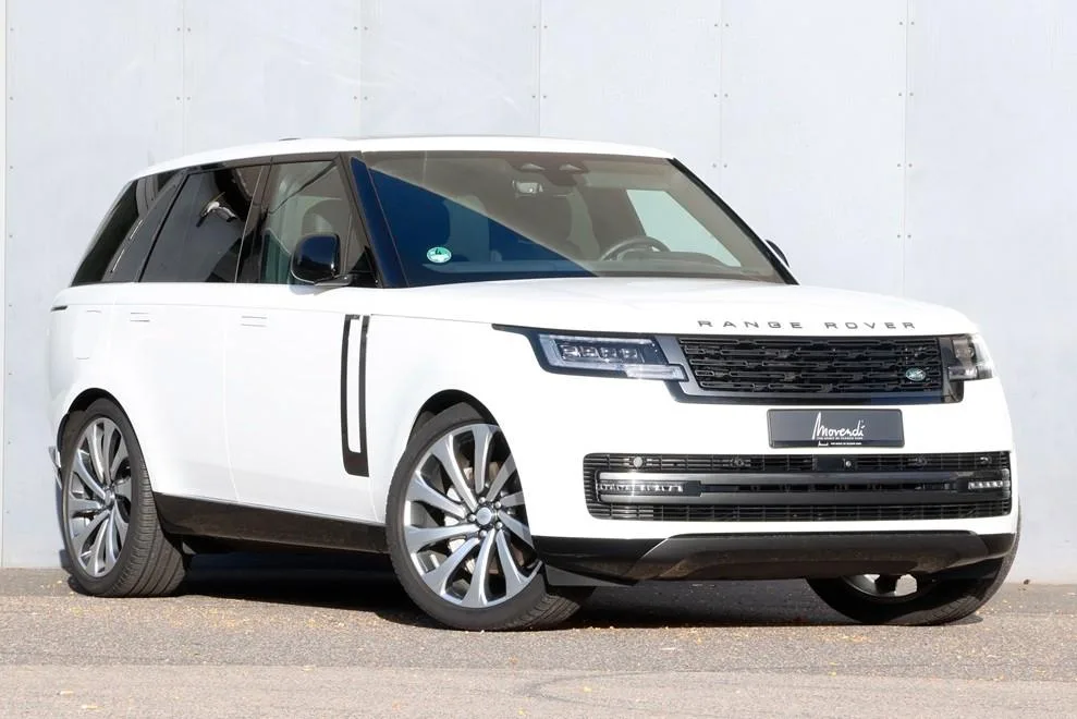 2023 Land Rover Range Rover D300 SE angeboten von einem Fachhändler in Düsseldorf, Deutschland, Hauptfoto