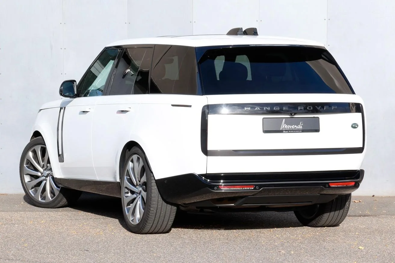 2023 Land Rover Range Rover D300 SE, 2/24