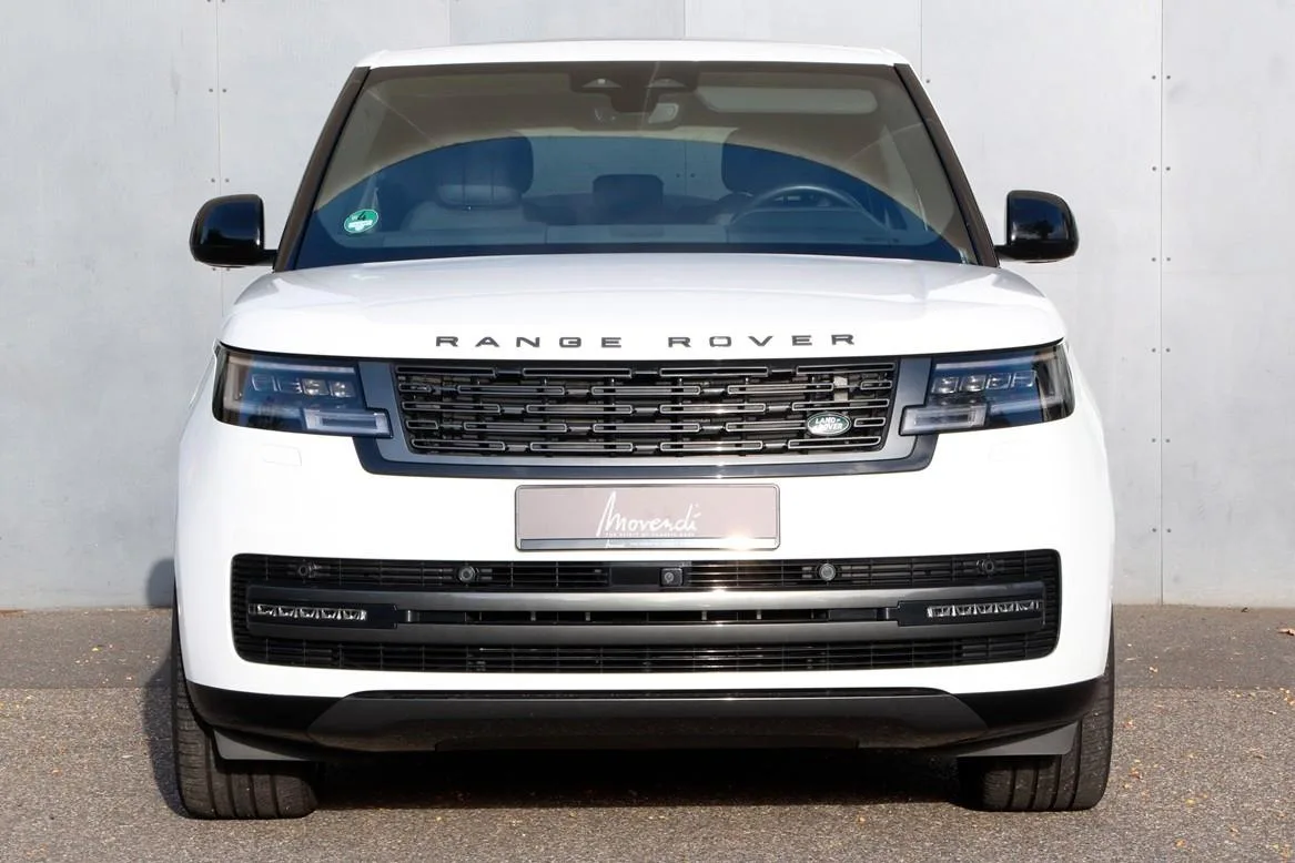 2023 Land Rover Range Rover D300 SE, 4/24