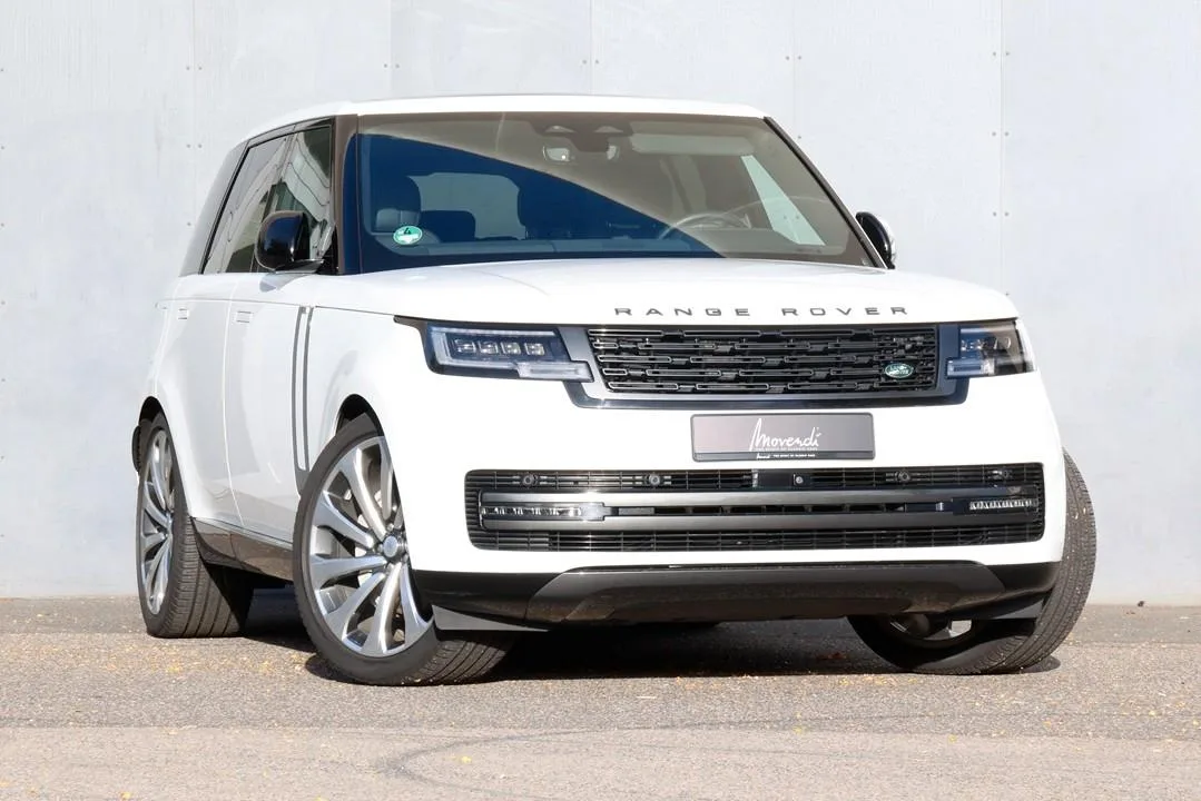 2023 Land Rover Range Rover D300 SE, 8/24