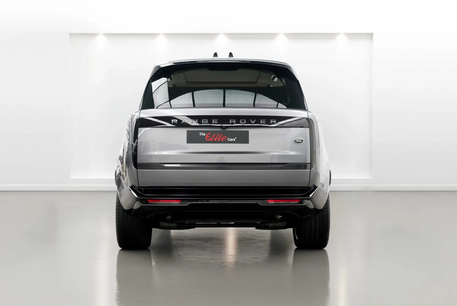 2023 Land Rover Range Rover P400 SE, 3/16