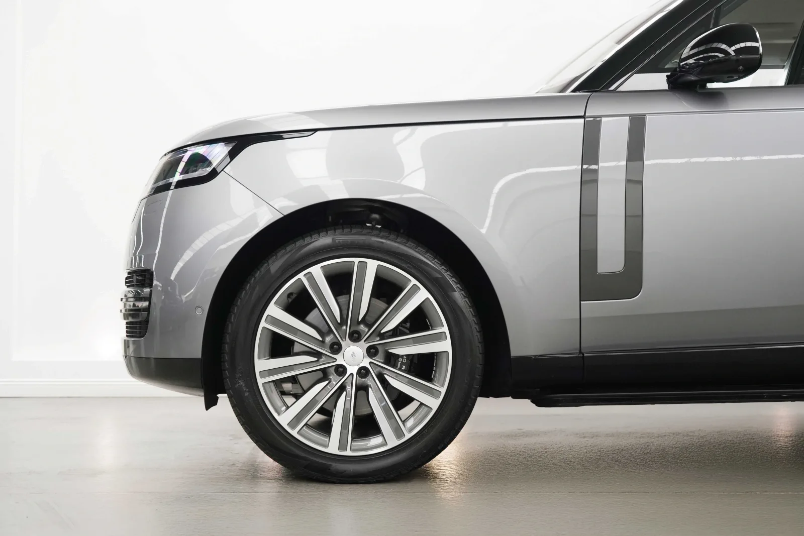 2023 Land Rover Range Rover P400 SE, 6/16
