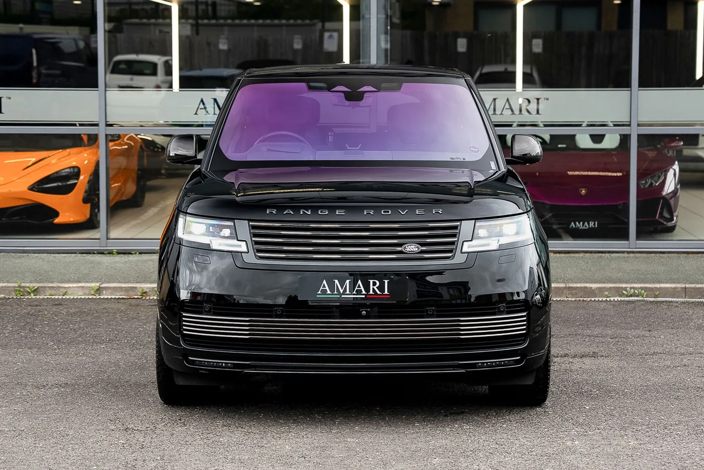2023 Land Rover Range Rover SV P530, long angeboten von einem Supersportwagenhändler in Preston, Vereinigtes Königreich, Foto 5 von 25