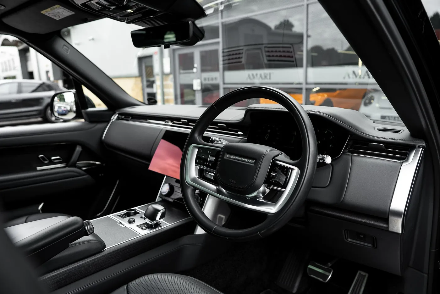 2023 Land Rover Range Rover SV P530, long angeboten von einem Supersportwagenhändler in Preston, Vereinigtes Königreich, Foto 19 von 25