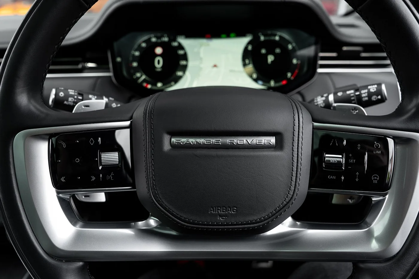 2023 Land Rover Range Rover SV P530, long angeboten von einem Supersportwagenhändler in Preston, Vereinigtes Königreich, Foto 20 von 25
