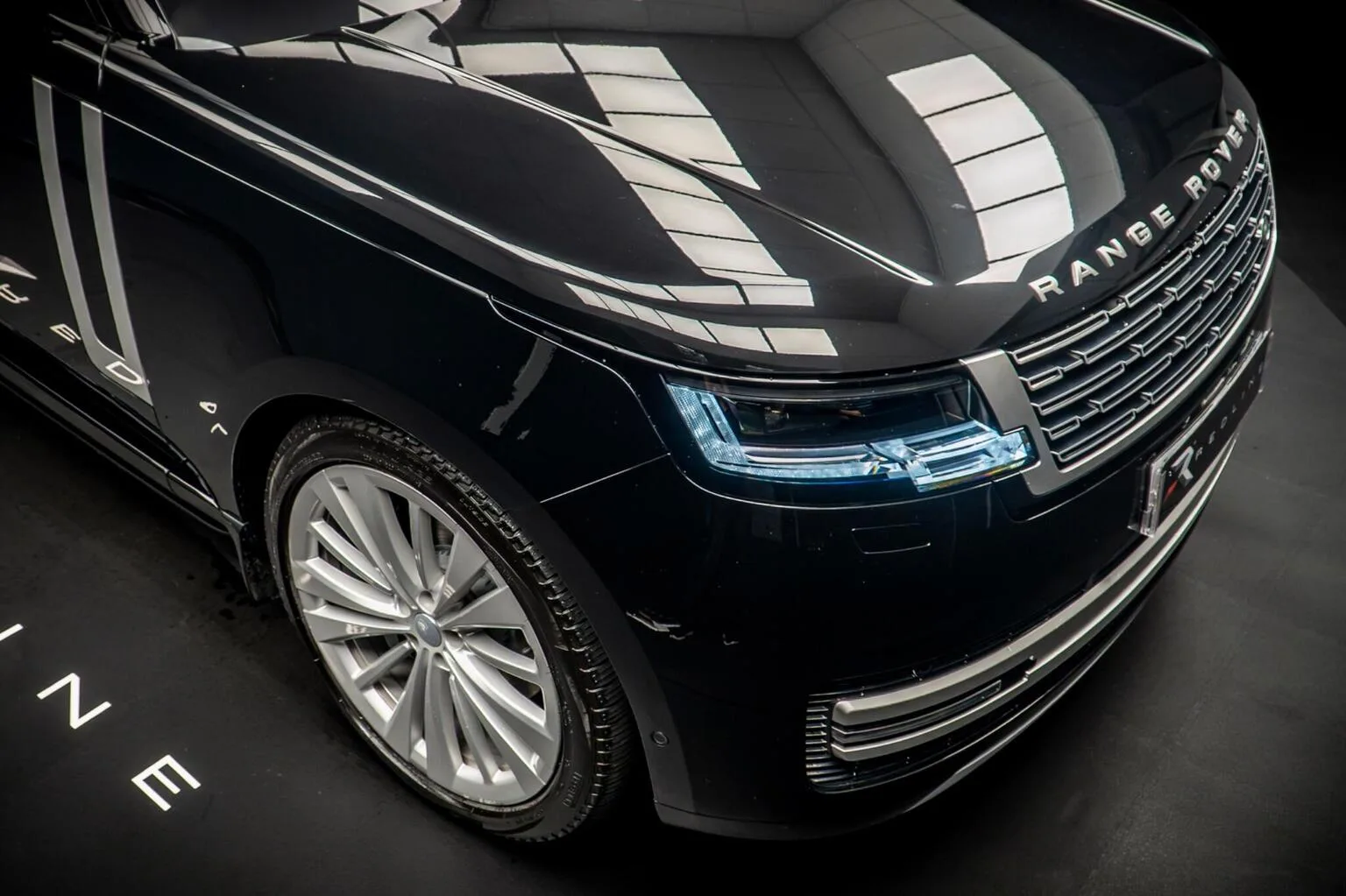 2023 Land Rover Range Rover D350 First Edition, 10/30