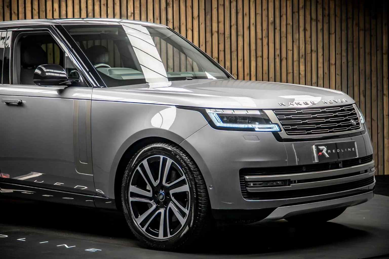2023 Land Rover Range Rover D350 SE, 9/30