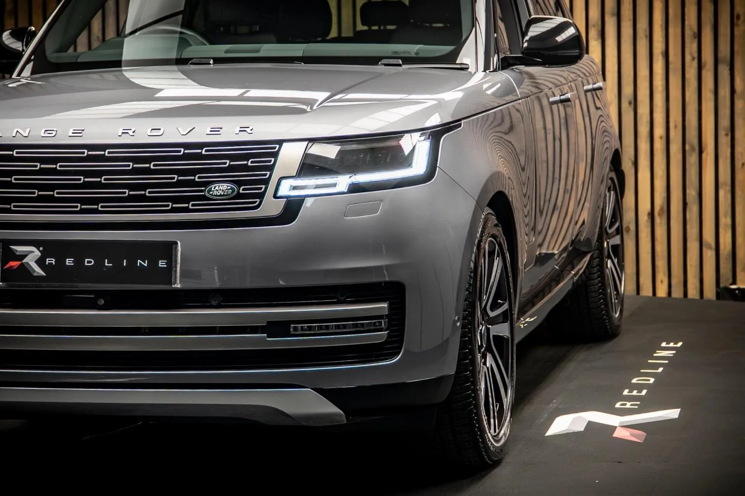 2023 Land Rover Range Rover D350 SE, 12/30